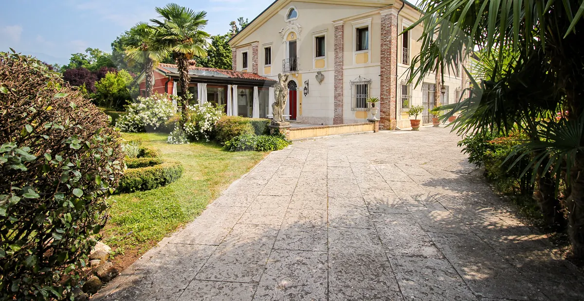 Das edle "Jagdhaus" der Familie Dotto -
Wohnen mit dem Komfort einer venezianischen Villa