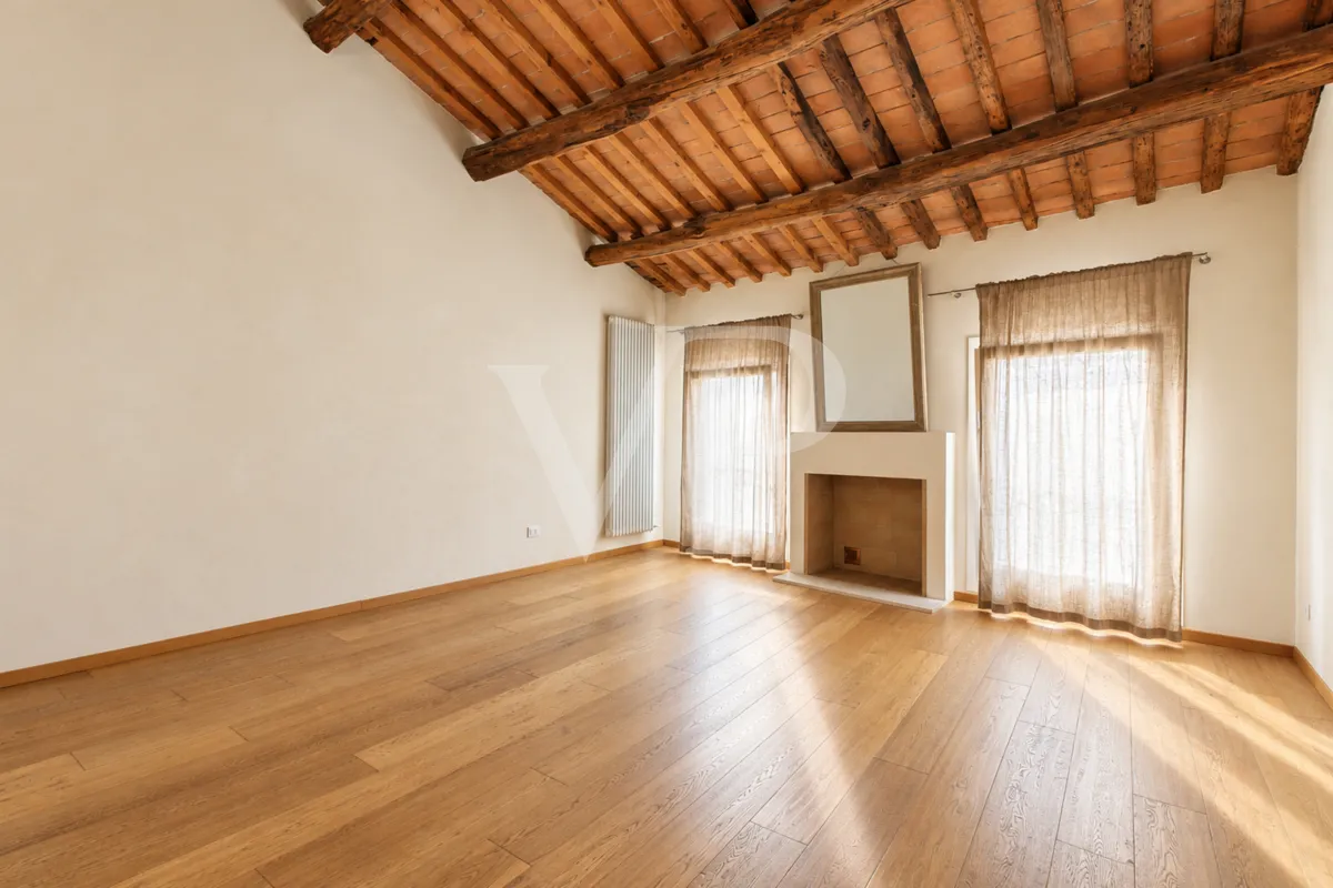 Esclusivo palazzetto terracielo 
per vivere il privilegio del centro storico senza compromessi