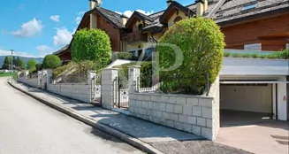 von_poll_real_estate_property_IT21355663_image_0