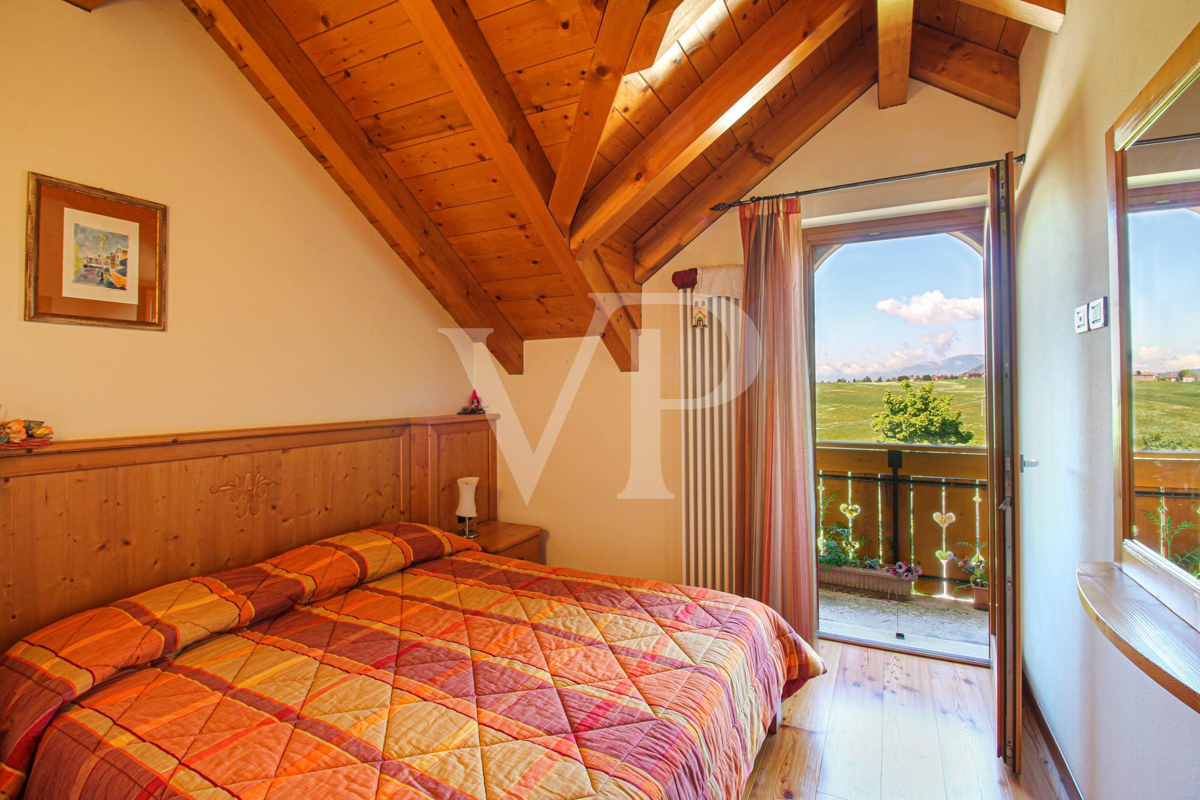 Chalet - Maison multifamiliale avec vue panoramique
à deux pas du centre d'Asiago