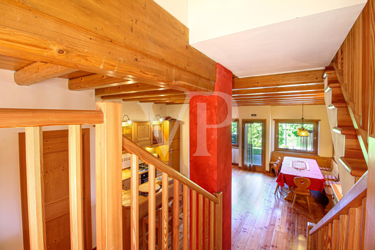Chalet - Maison multifamiliale avec vue panoramique
à deux pas du centre d'Asiago