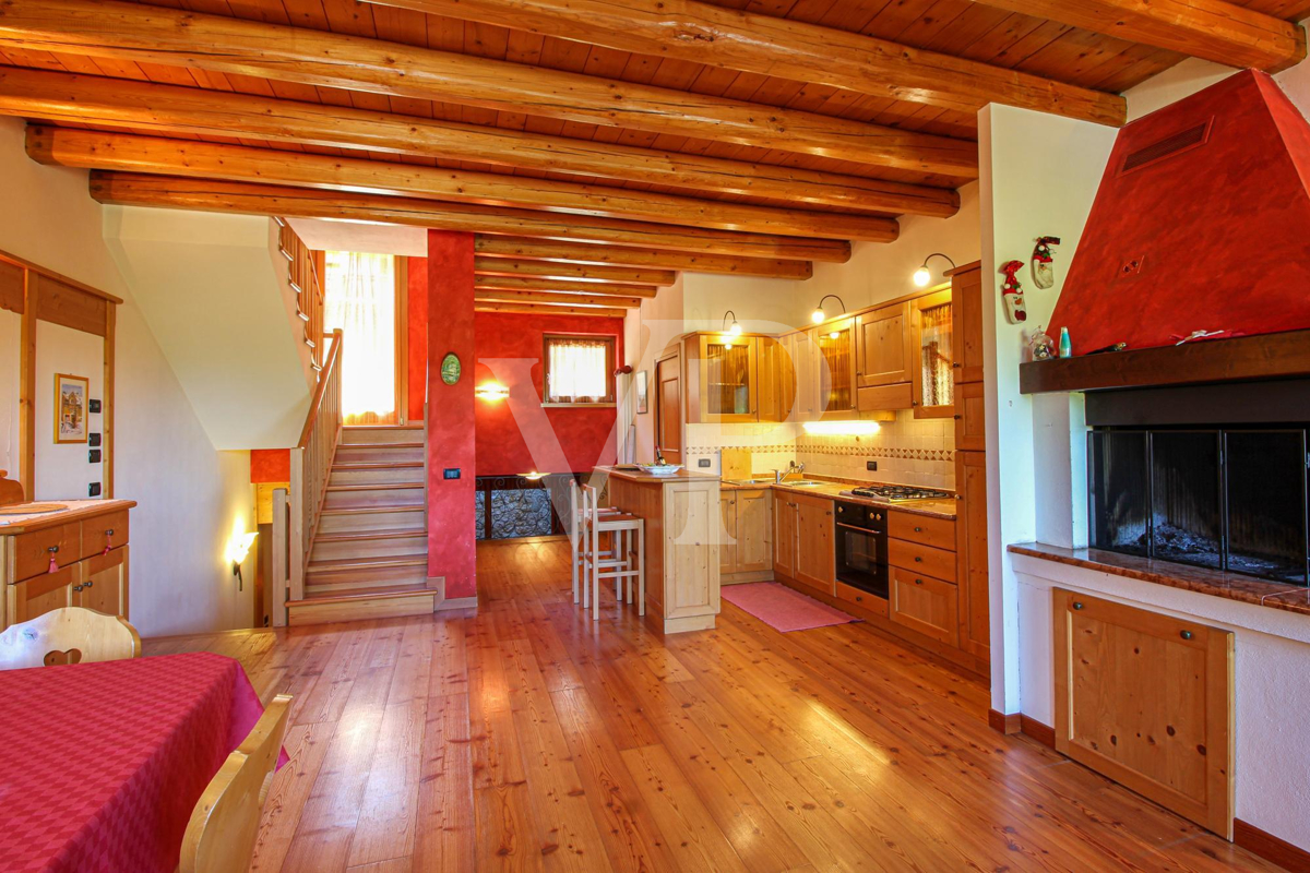 Chalet - Maison multifamiliale avec vue panoramique
à deux pas du centre d'Asiago