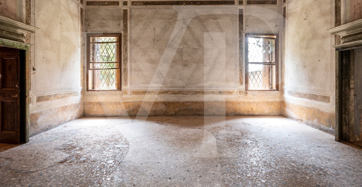 Impressive historic villa from the 1600s