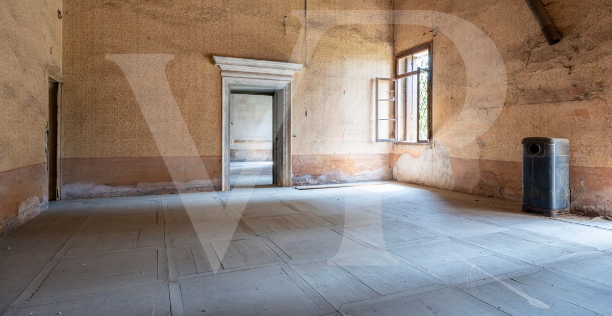 Impressive historic villa from the 1600s