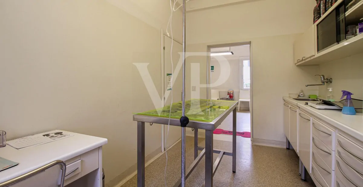 Entire office building
high visibility