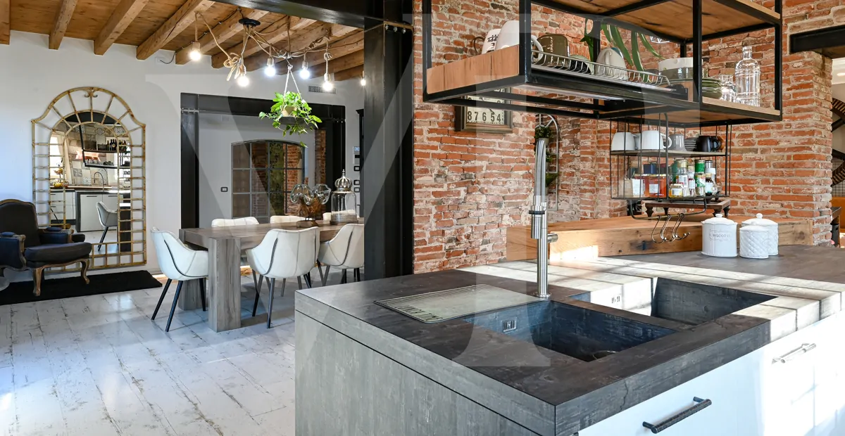 Charmante Mühle umgewandelt
in ein modernes umweltfreundliches Haus