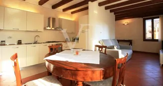 von_poll_real_estate_property_IT22355816_image_0