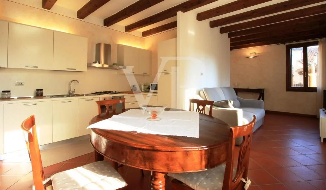 Elegante voll möblierte Wohnung - Historisches Zentrum