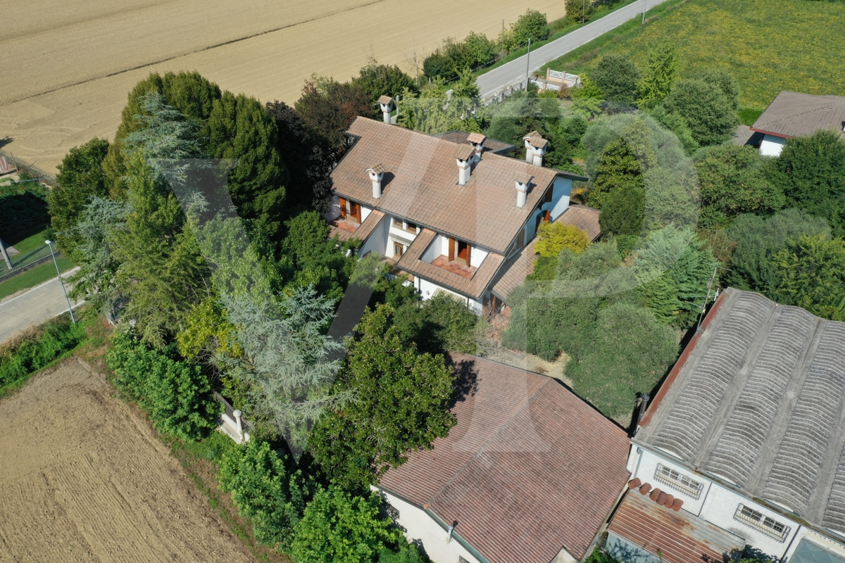 Bedeutende Villa mit gut erhaltenem Park