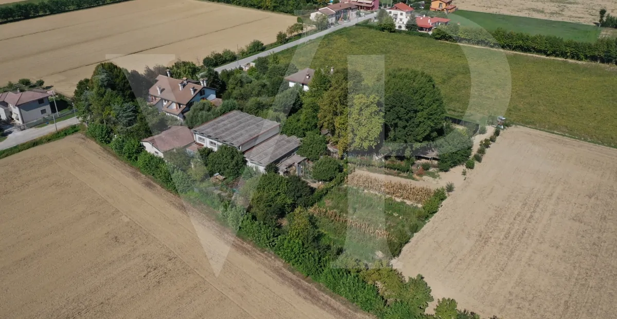 Importante villa con parque bien conservado