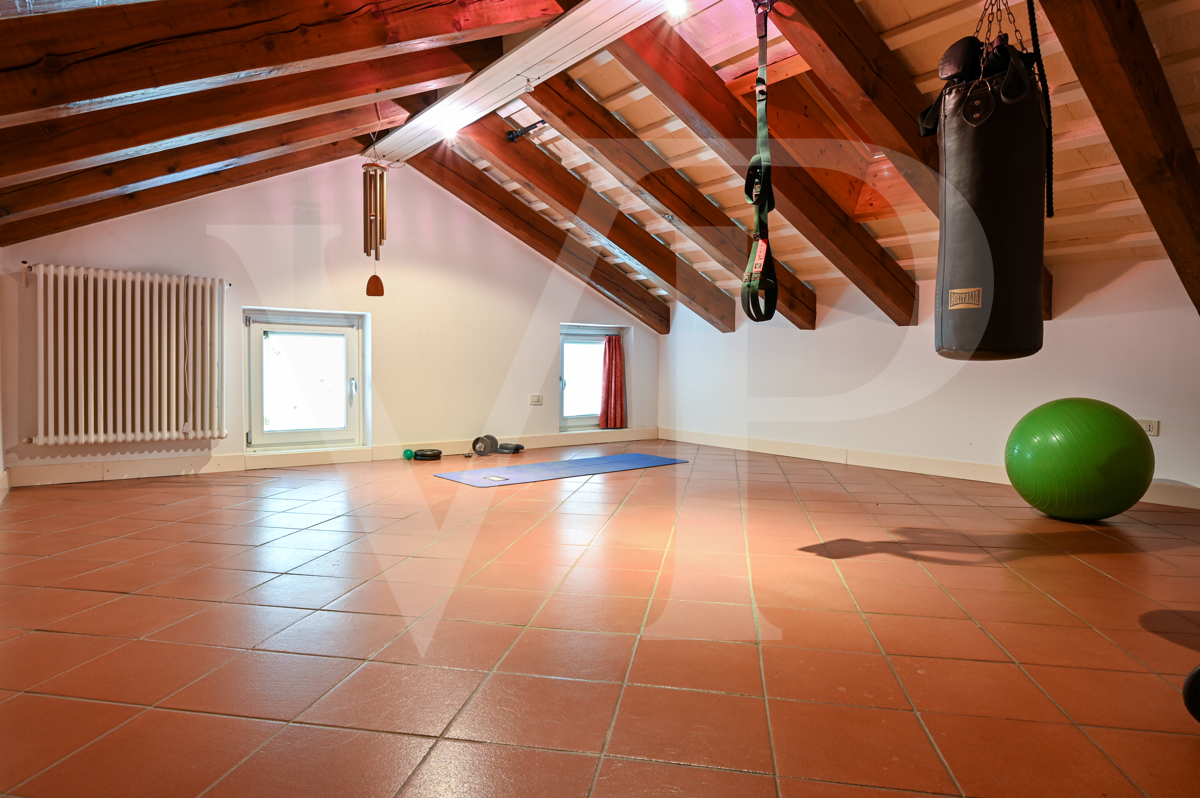 Charming and exclusive home on the main floor of the Loggia Valmarana