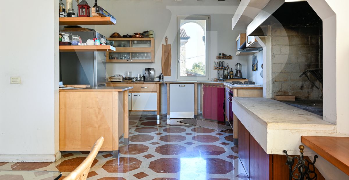 Charmante und exklusive Wohnung im Hauptgeschoss der Loggia Valmarana