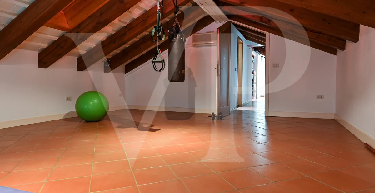 Charmante und exklusive Wohnung im Hauptgeschoss der Loggia Valmarana