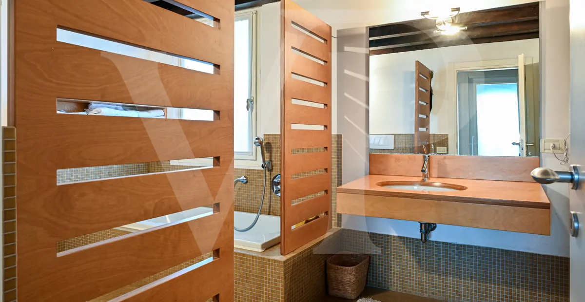 Charmante und exklusive Wohnung im Hauptgeschoss der Loggia Valmarana