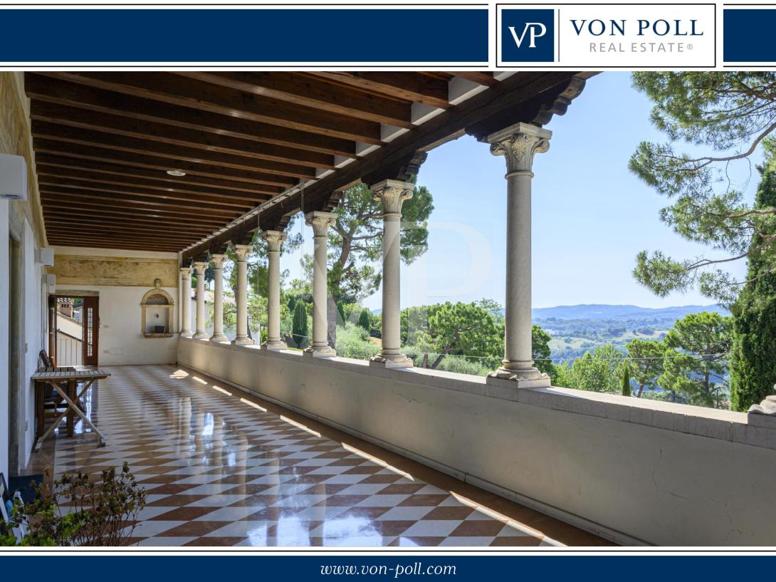 Charming and exclusive home on the main floor of the Loggia Valmarana