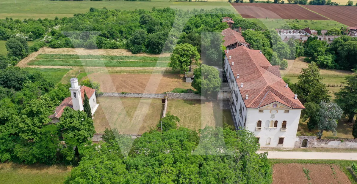 Beeindruckende Villa aus dem 17.