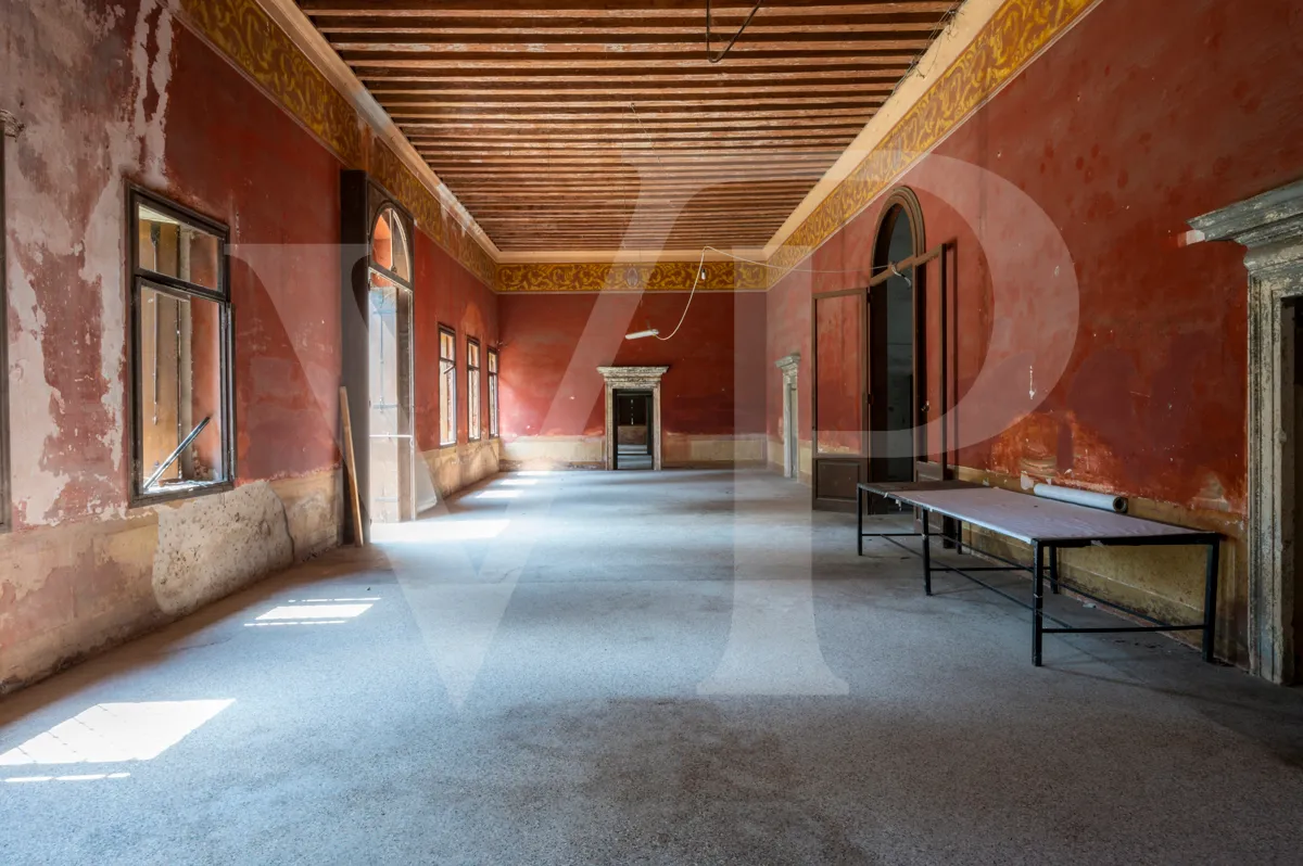 Impressive historic villa from the 1600s