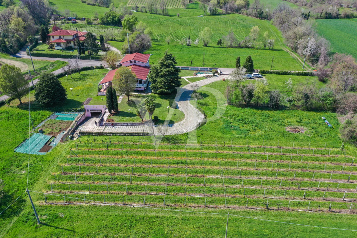 Großzügige Villa in den Hügeln von Breganze