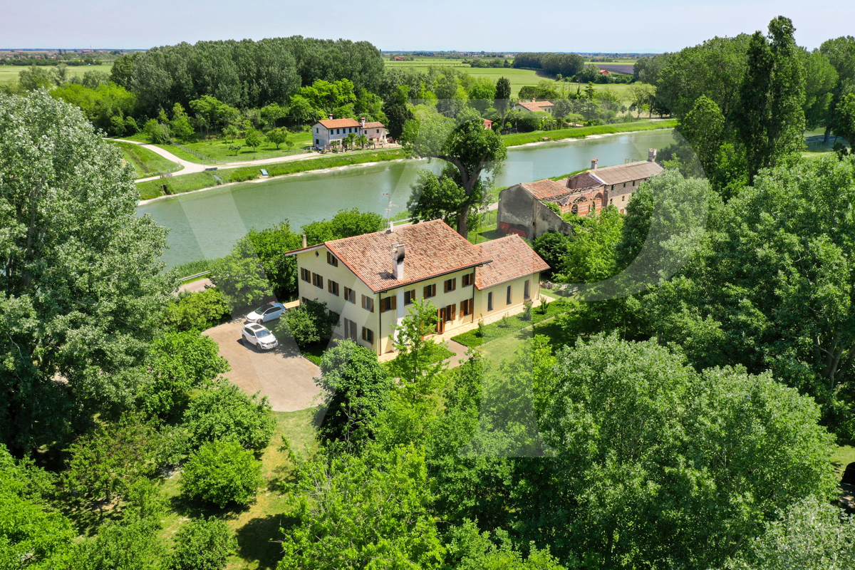 Wunderschönes, perfekt restauriertes Bauernhaus