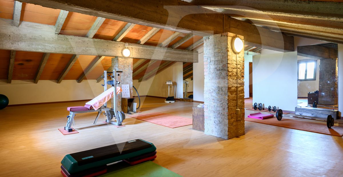Wonderful Italian country-house perfectly renovated
