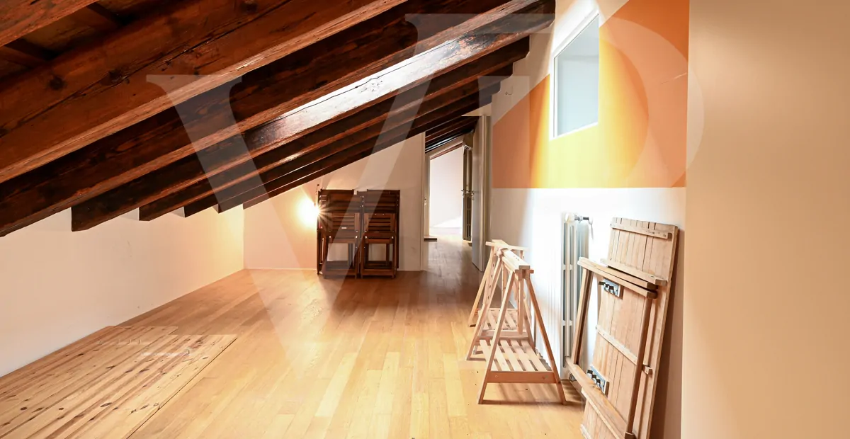 Charming and exclusive home on the main floor of the Loggia Valmarana