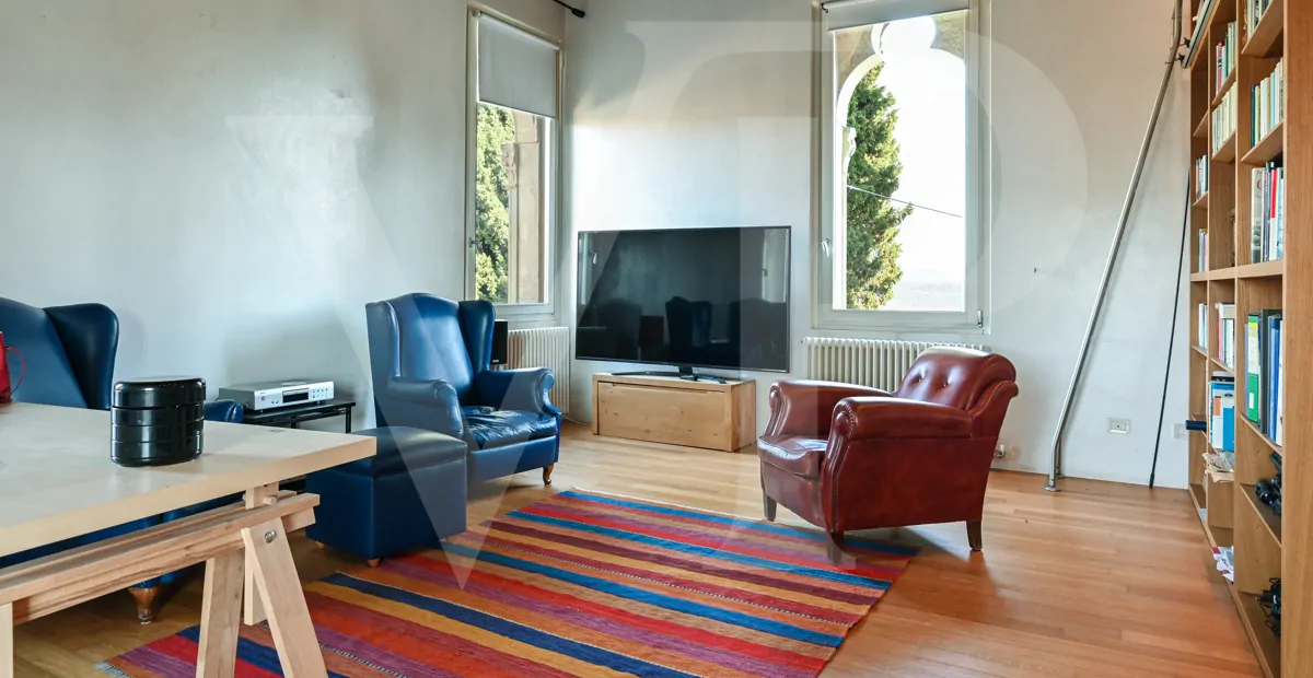 Charming and exclusive home on the main floor of the Loggia Valmarana