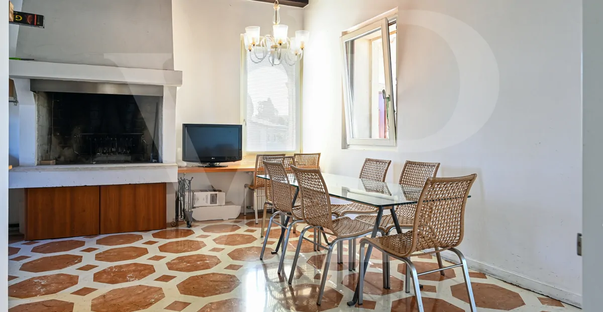 Charming and exclusive home on the main floor of the Loggia Valmarana
