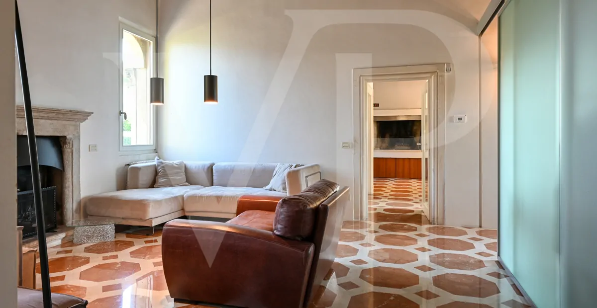 Charming and exclusive home on the main floor of the Loggia Valmarana