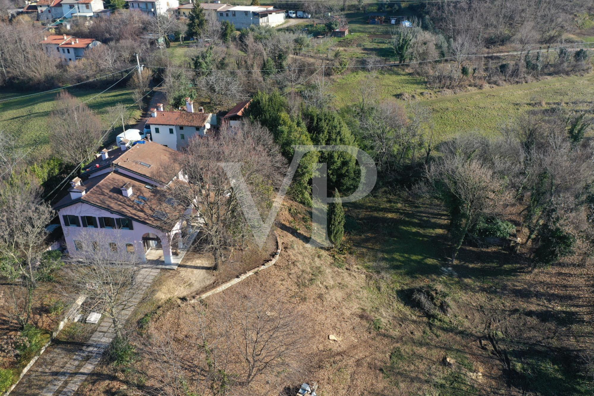 Elégante villa en position panoramique