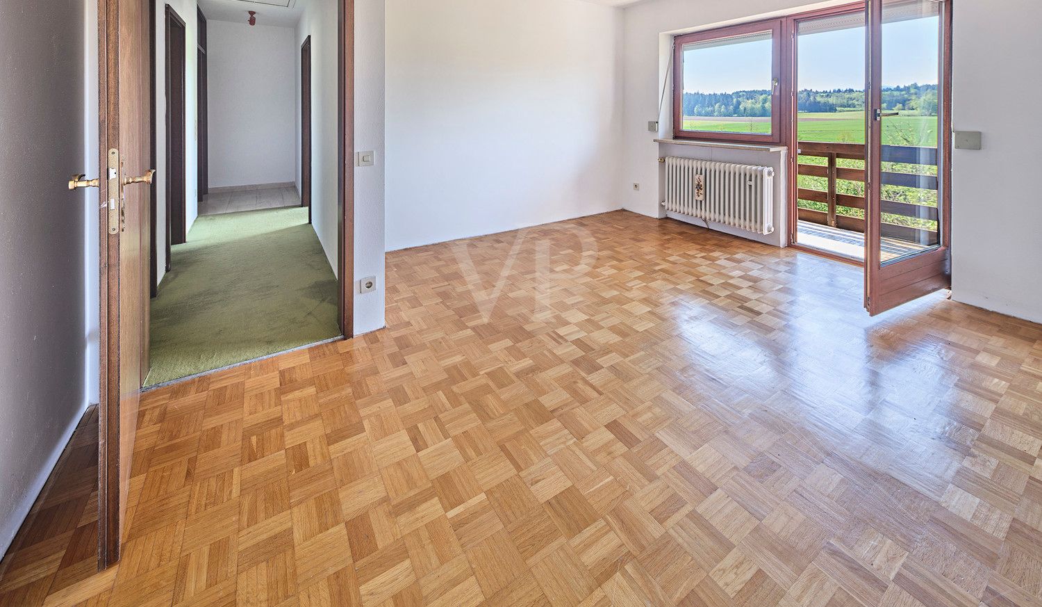Schlafzimmer mit Balkon