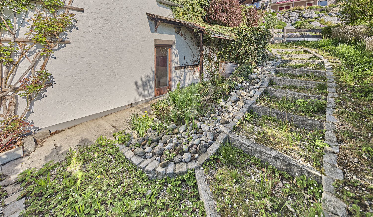 Treppenabgang zum Garten - Ostseite