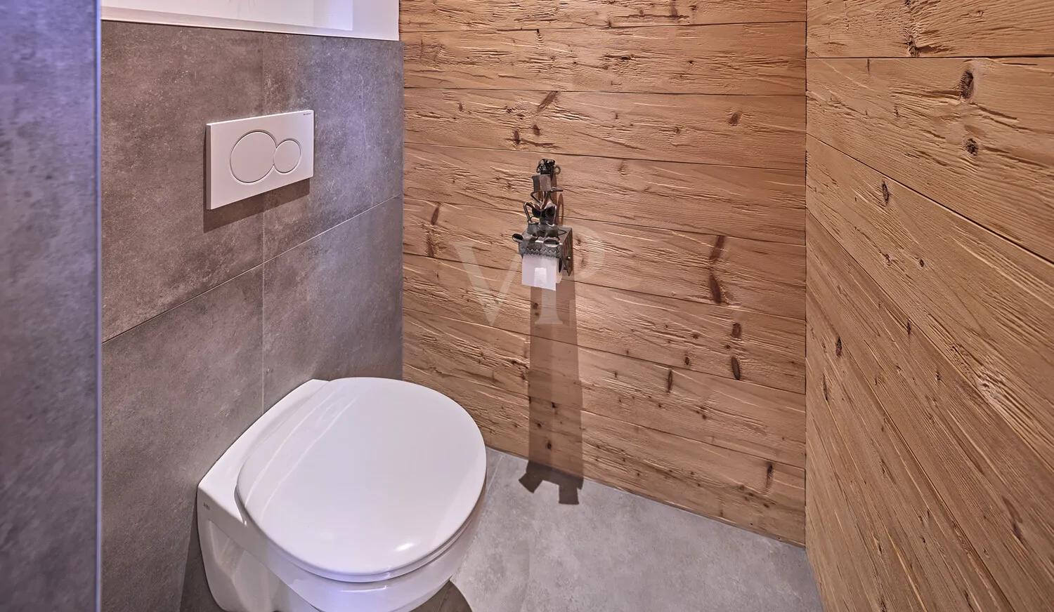 angrenzendes WC - EG