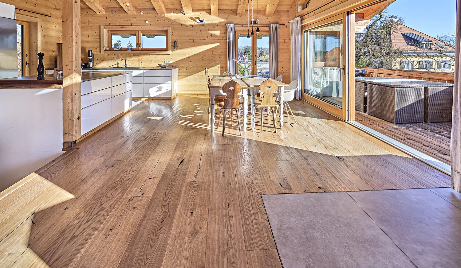 offenes helles Wohnen OG/DG