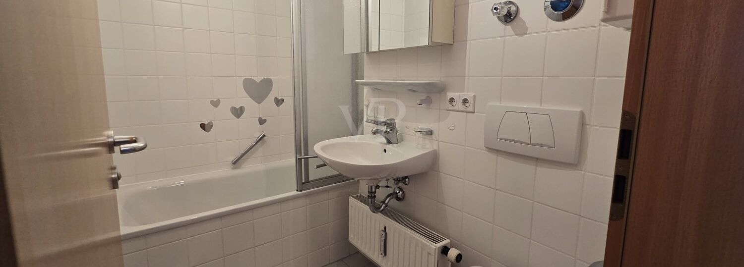 Badezimmer mit Badewanne