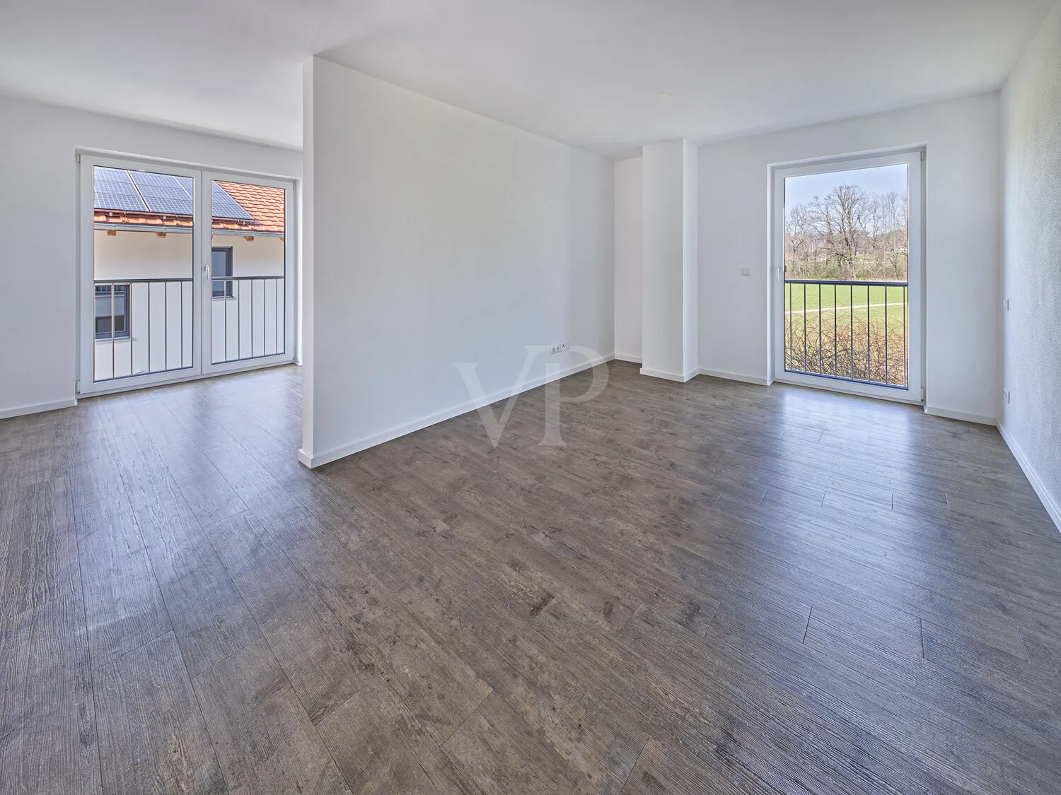 Schlafzimmer mit durchdachter Aufteilung
