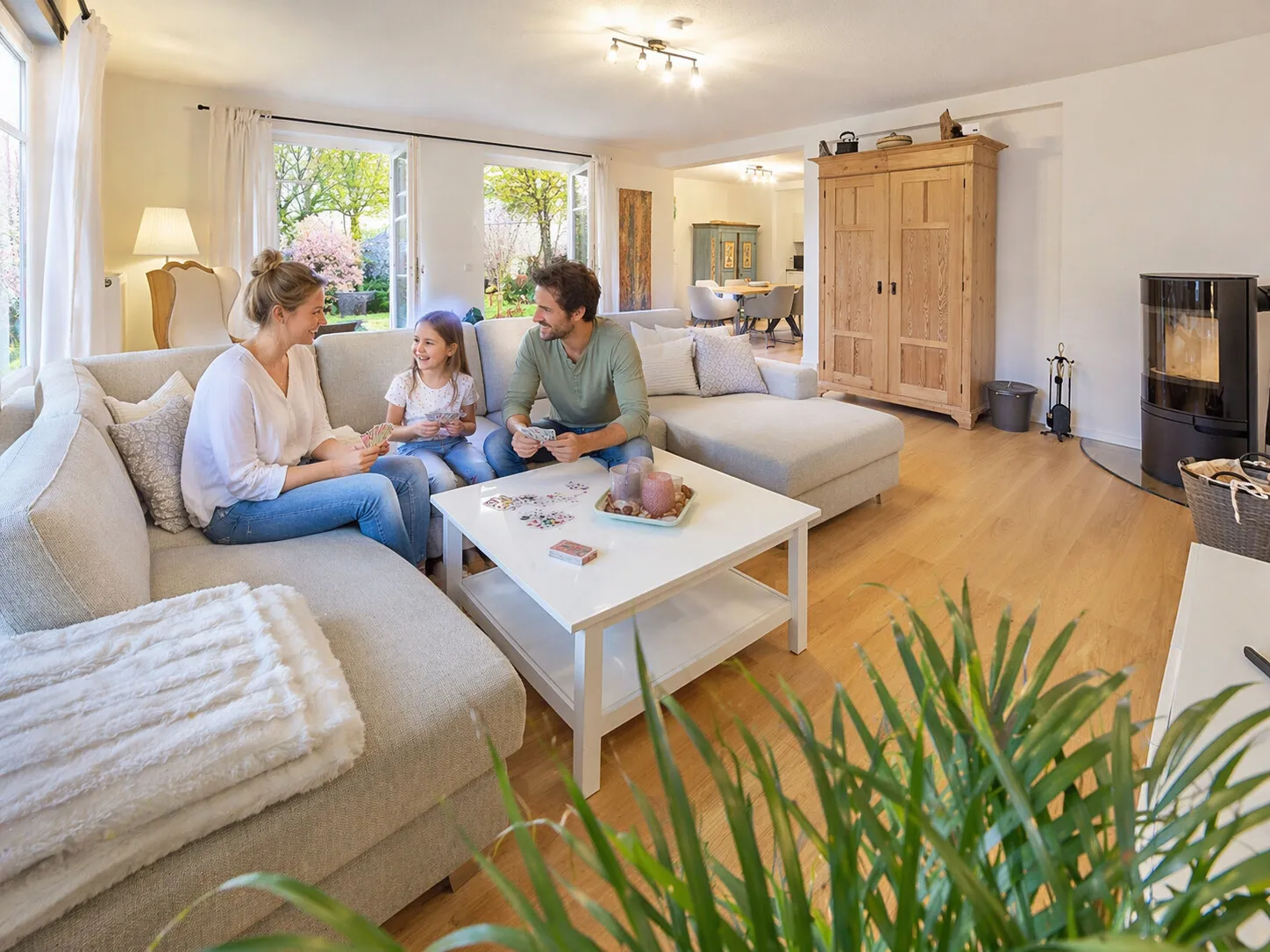 Wohnzimmer mit KI möbliert