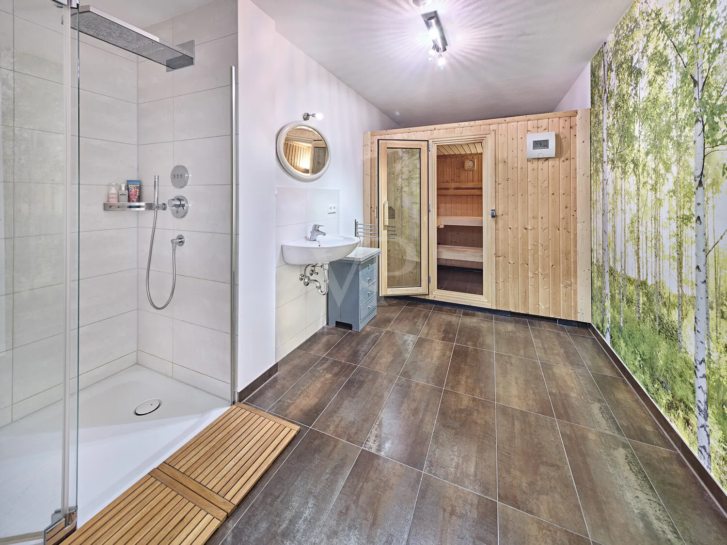 Saunabereich mit Dusche