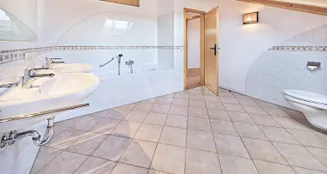 von_poll_real_estate_property_26195022_image_13