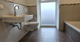 von_poll_real_estate_property_25195022_image_9