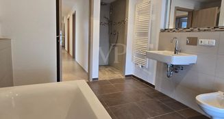von_poll_real_estate_property_25195023_image_11