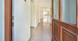 von_poll_real_estate_property_25195030_image_1