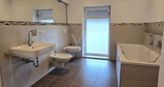 von_poll_real_estate_property_25195020_image_8