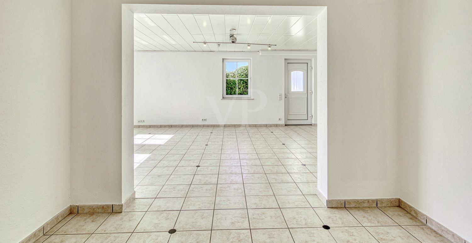 Wohnraum / Büro Untergeschoss
