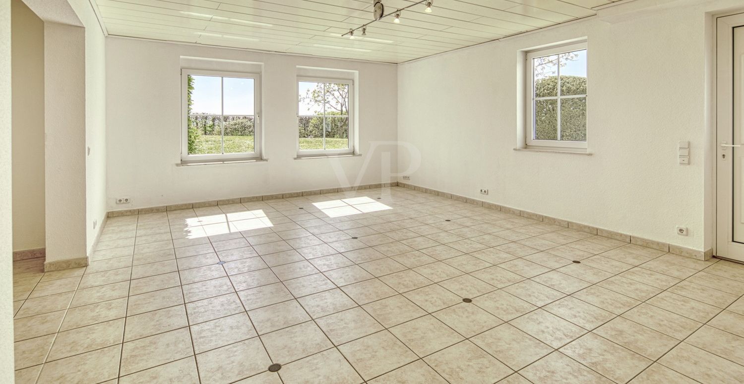 Wohnraum / Büro im Untergeschoss