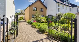 von_poll_real_estate_property_25377010_image_0