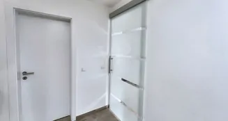 von_poll_real_estate_property_25377013_image_2