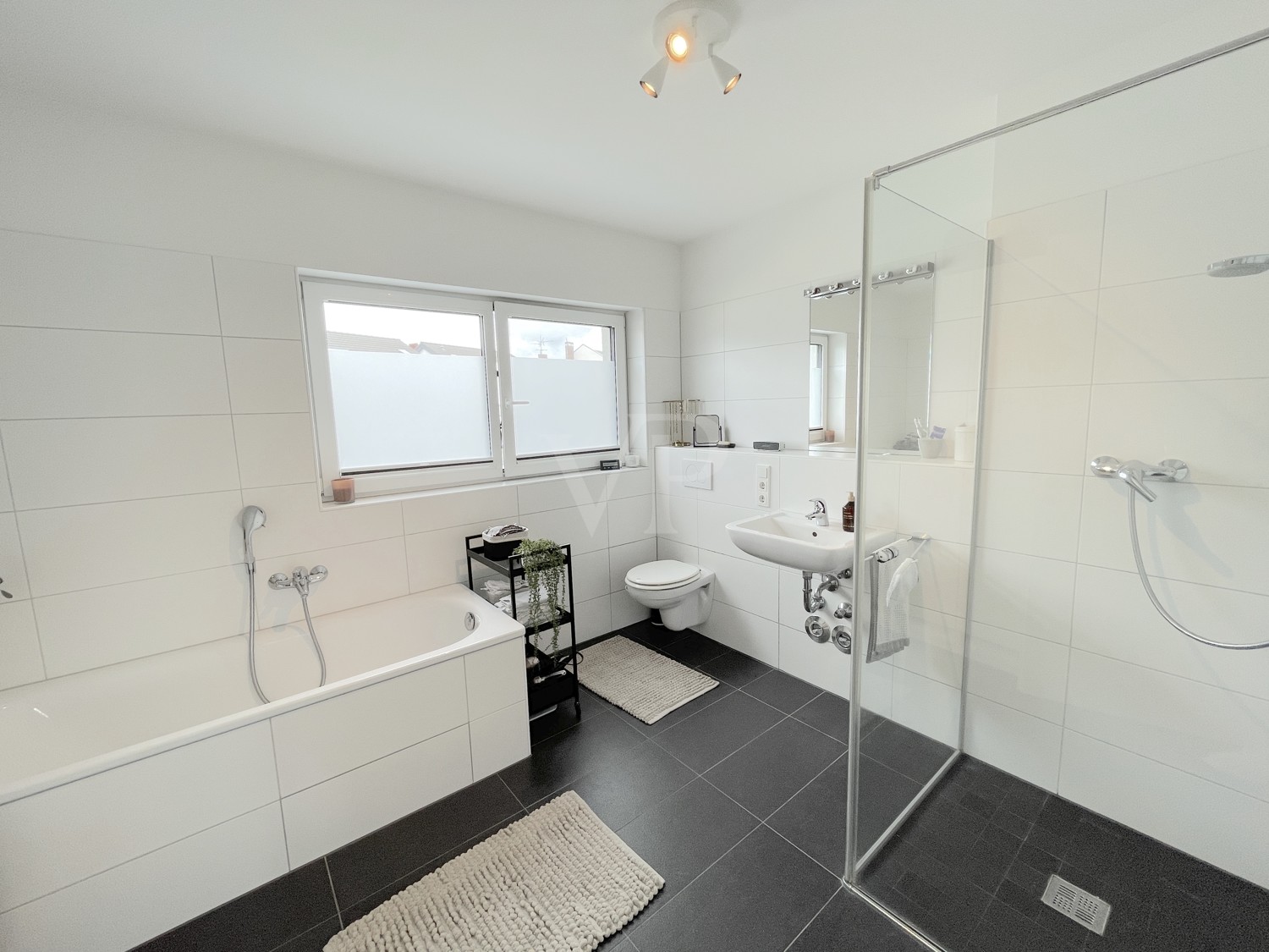 Badezimmer (Musterwohnung)