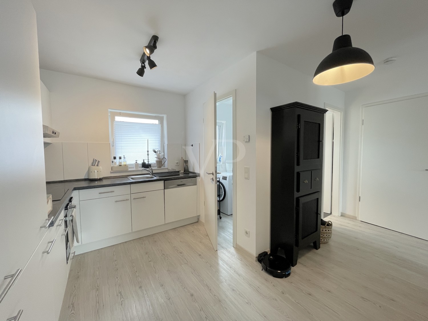 Küche / Abstellkammer (Musterwohnung)