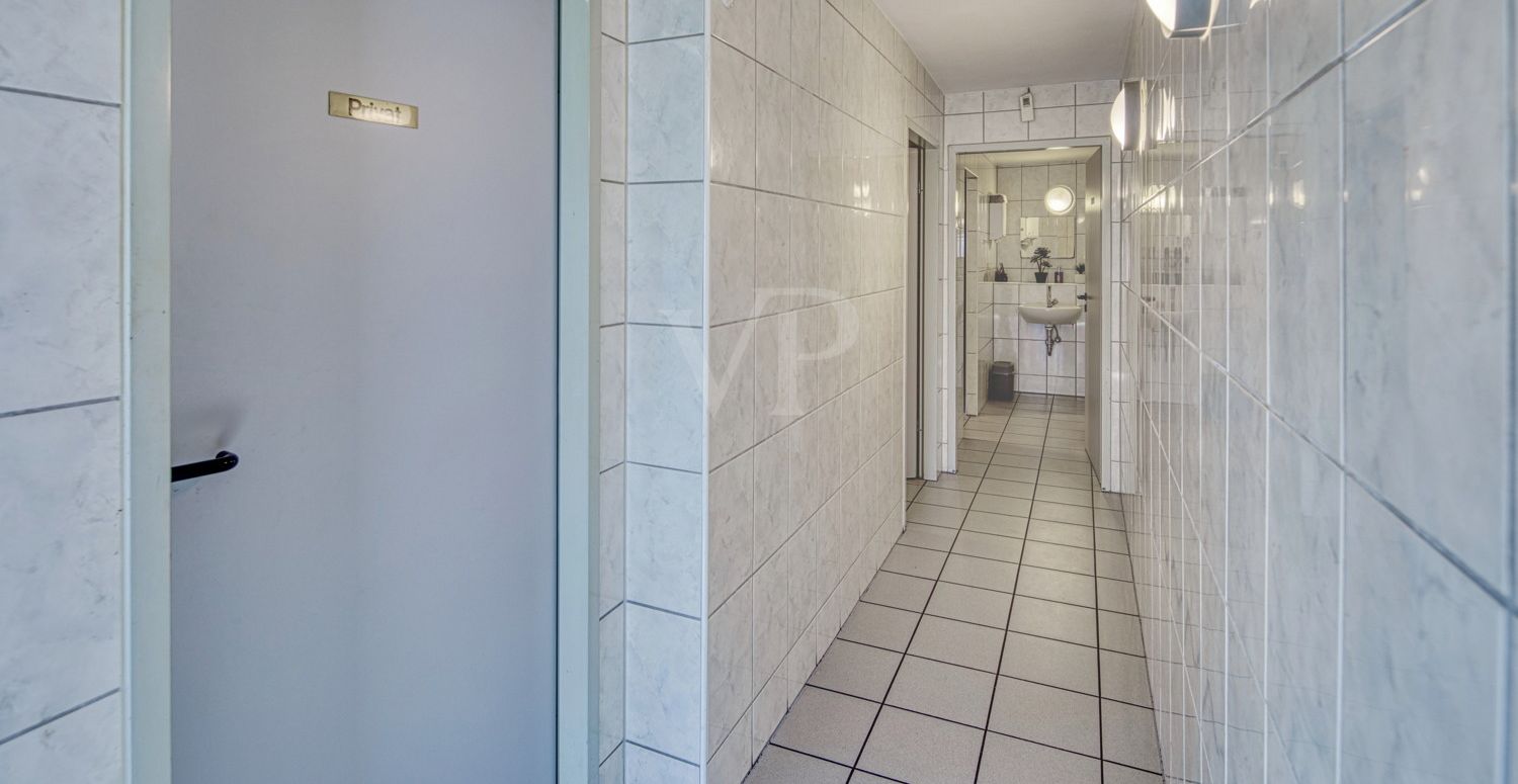 Personalräume und Kunden-Toiletten