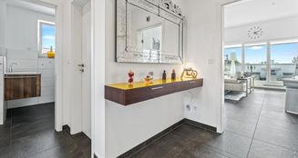 von_poll_real_estate_property_25377018_image_4